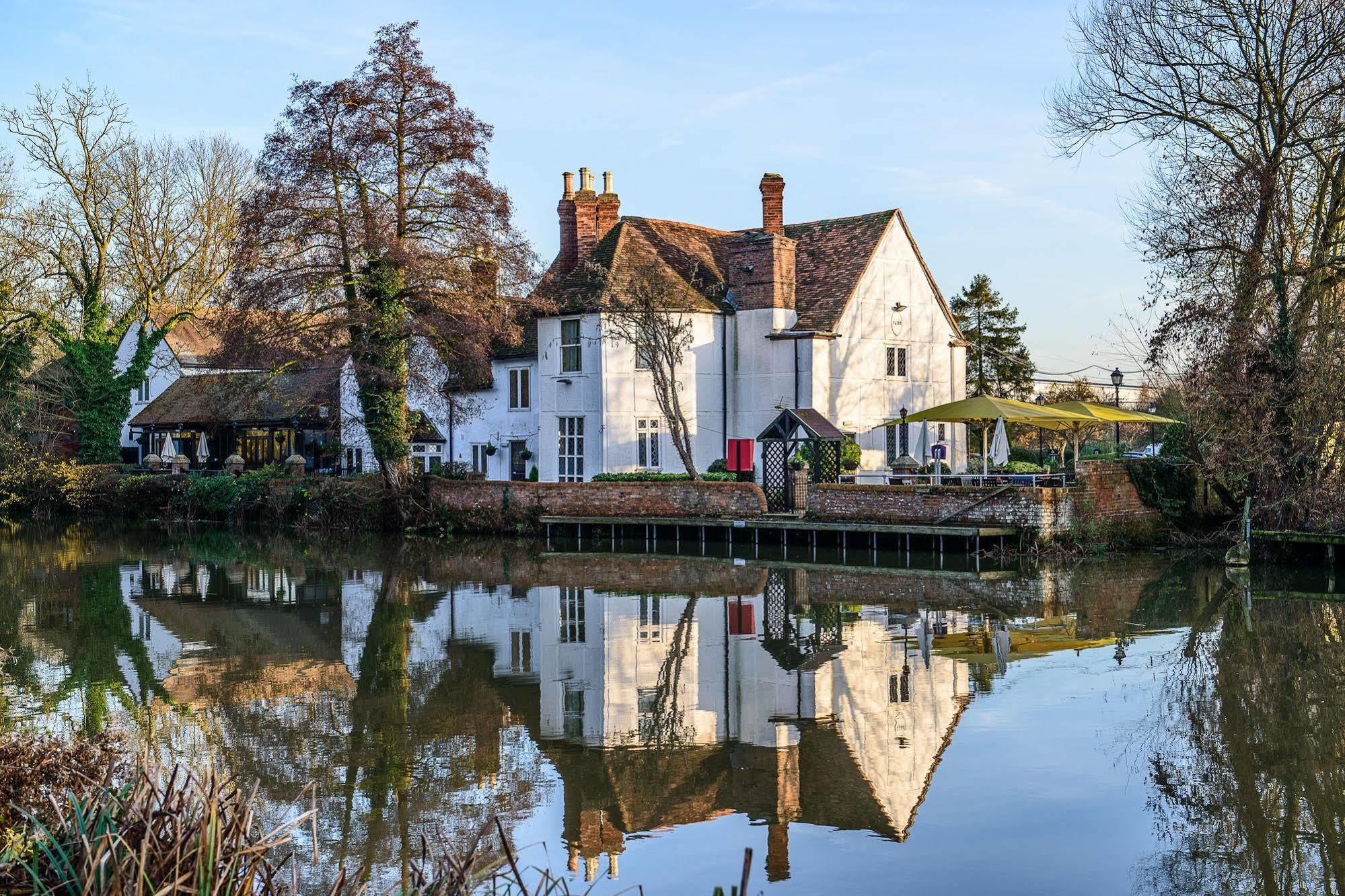 Hotel The Kingfisher Bedford